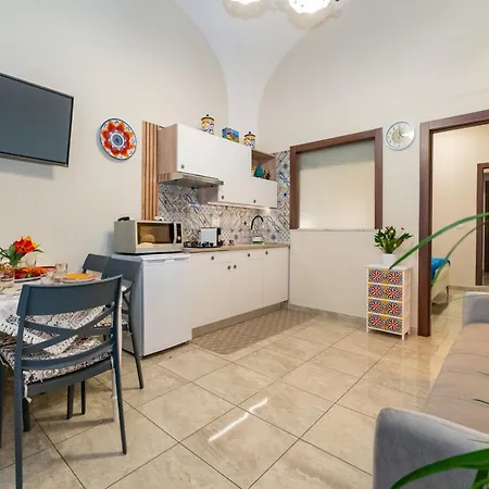 Easy Center Apartment